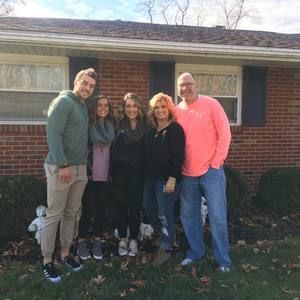 Meet your Posher, Rhonda